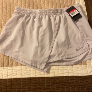 NWT Nike skort! Has zipper pocket in back!